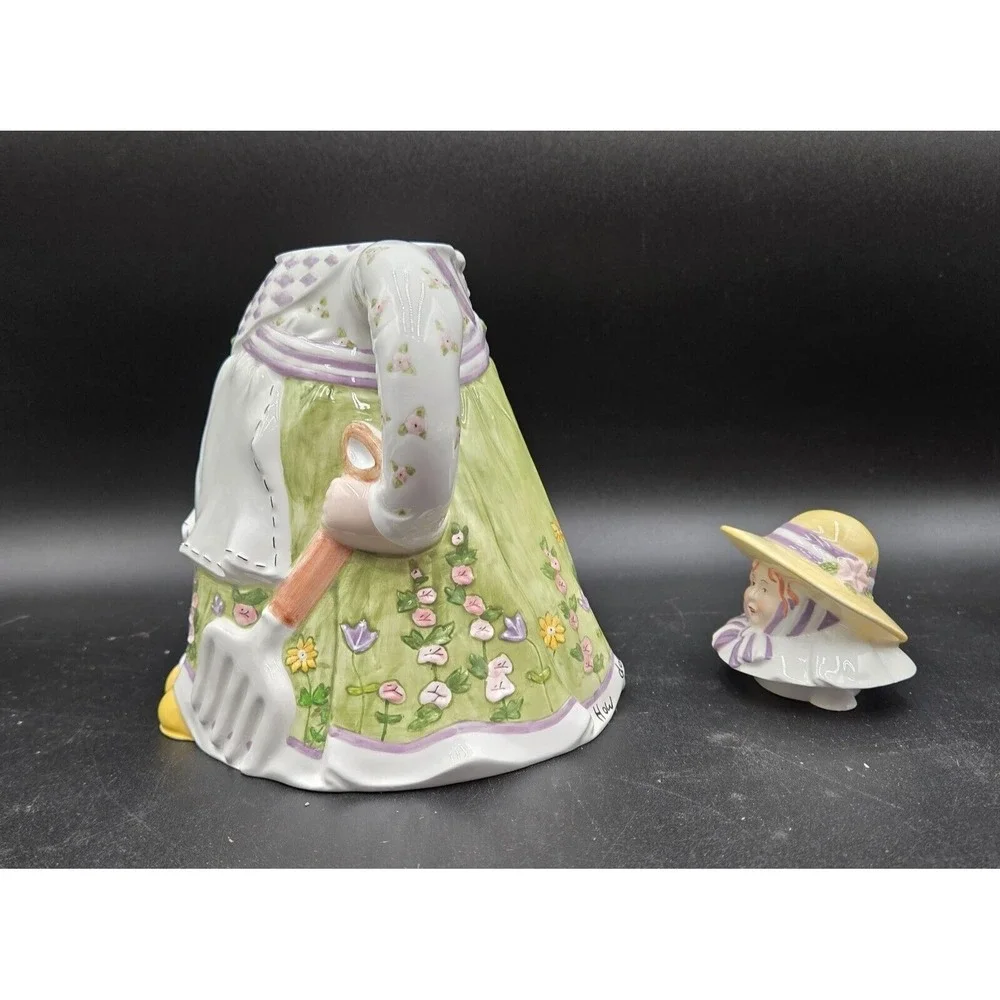 Storybook Village Collection Mary Mary Quite Contrary Tea Set‎ Dept 56 w/ box